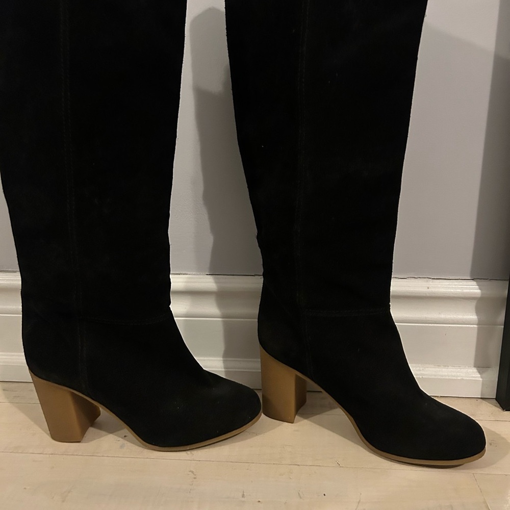 ZARA Elegant Black Knee-High Boots